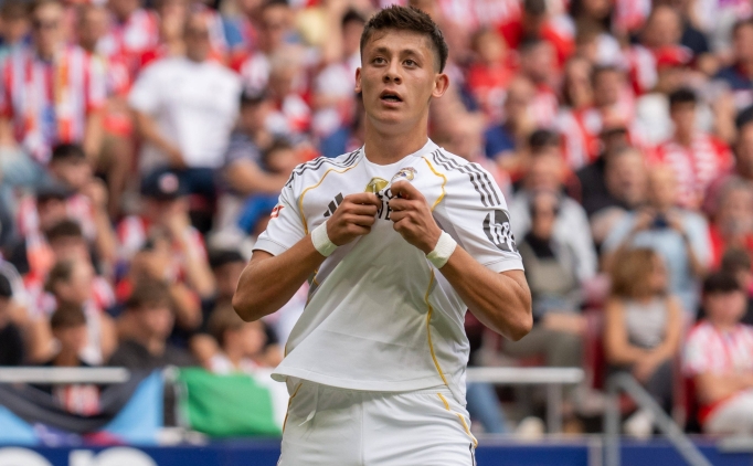 Arda G�ler, Real Madrid'de ay�n oyuncusu se�ildi! 