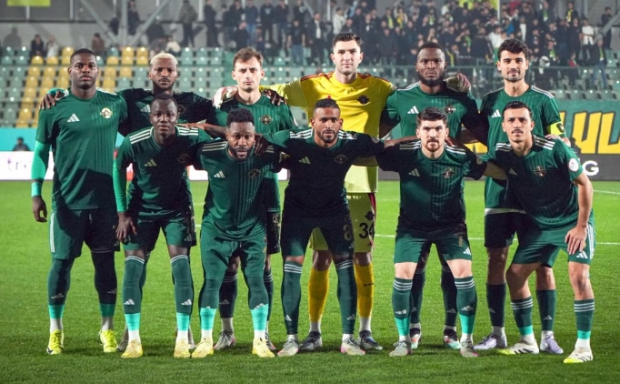 Esenler Erokspor, �� puan� �� golle ald�!