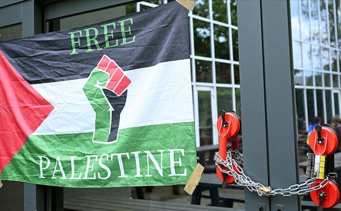 rlanda Futbol Federasyonu'ndan UEFA'ya srail iin men talebi