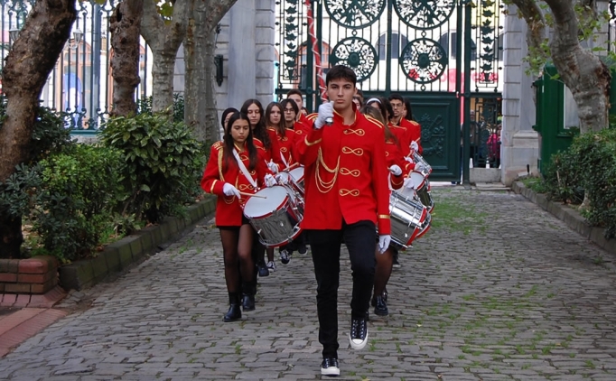 Galatasaray Lisesi'nde Trkiye Cumhuriyeti'nin 102. yl kutland