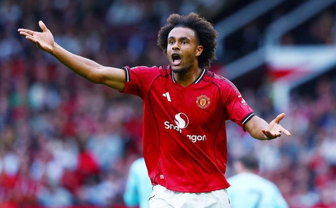 Manchester United'da Zirkzee'ye talip!