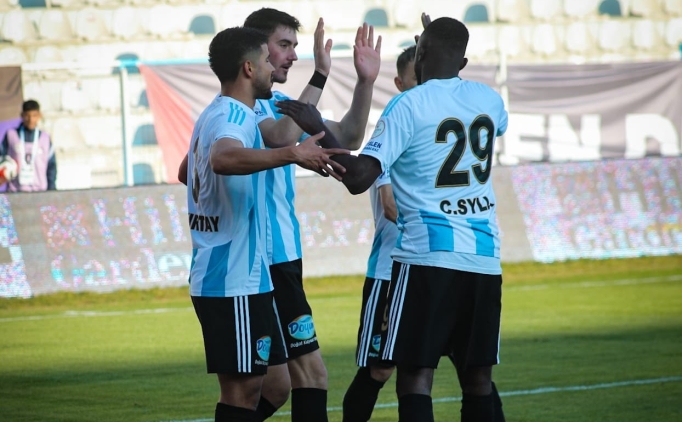 Erzurumspor, �stanbulspor'u kar��s�nda farkl� kazand�