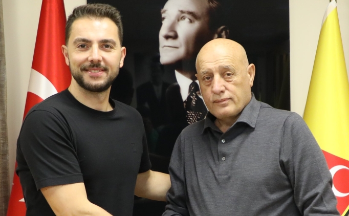 �stanbulspor, Bar�� Kanbak ile 5 y�ll�k s�zle�me imzalad�