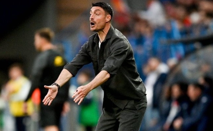 Sper Lig'den teklif ald m? Albert Riera aklad!