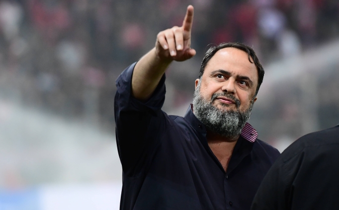 �nl� ba�kan Marinakis, Yunanistan'da yarg�lan�yor!