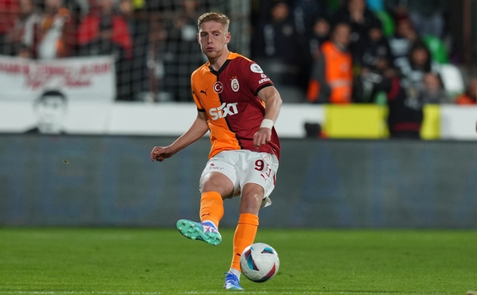 Galatasaray'da stoper aray���: 4 adayl� form�l