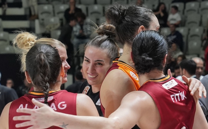 Galatasaray �a�da� Faktoring, be� oyuncuyla yollar�n� ay�rd�