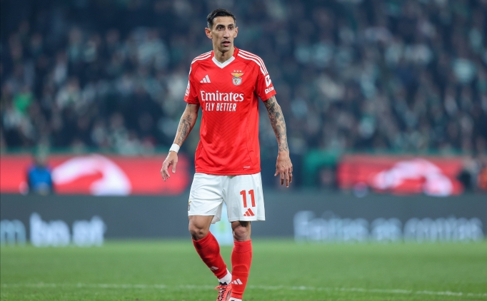 Di Maria futbola ba�lad��� kul�be d�nd�