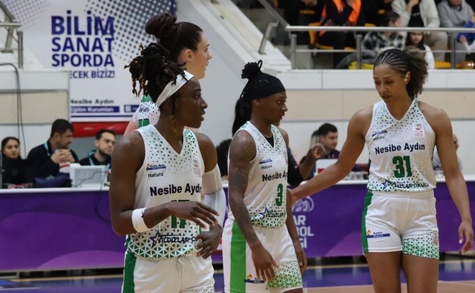 Nesibe Ayd�n, deplasmanda zorlanmad�