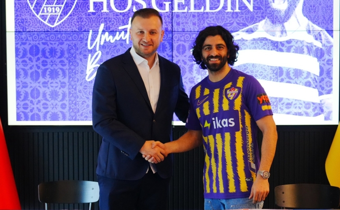 Ey�pspor, Umut Bozok'u a��klad�