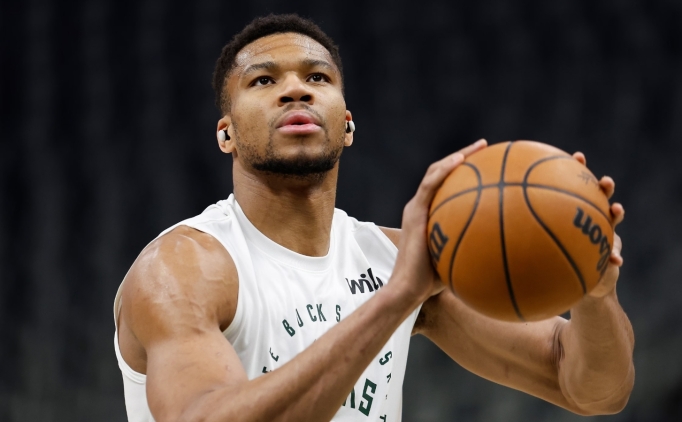 Giannis: 'Bucks'a balym ama gelecee dair ak fikirliyim'