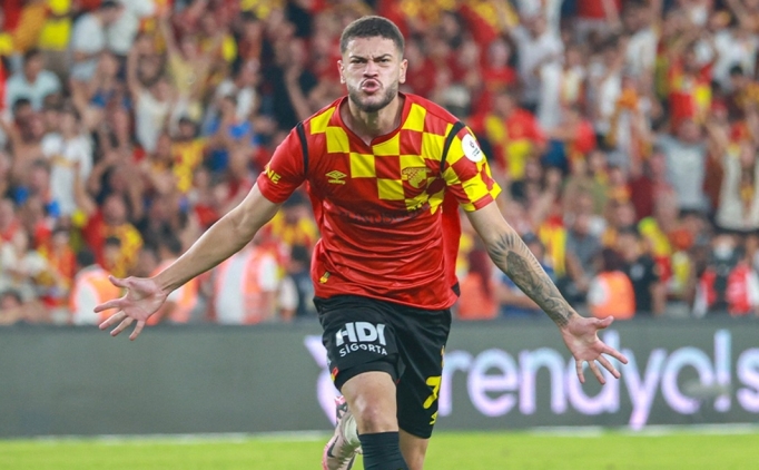 Feyenoord'dan Romulo'ya teklif!