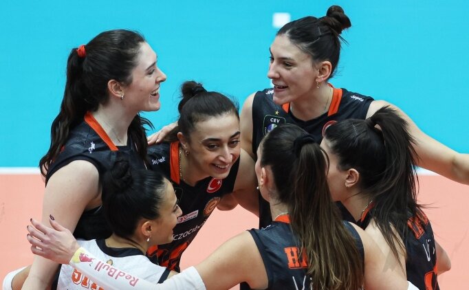 Eczac�ba�� Dynavit, kupada D�rtl� Final'e y�kseldi