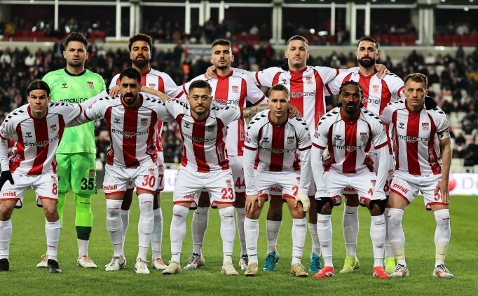 Sivasspor'da iki sakatl�k!