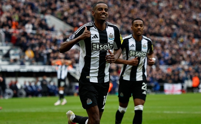Alexander Isak, Newcastle'den ayrlmak istiyor!