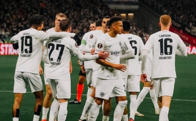 Eintracht Frankfurt kazandı ve turu geçti!
