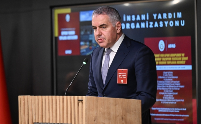 Galatasaray'dan derbi iin yabanc hakem aklamas!