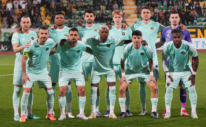Esenler Erokspor, 5 hafta sonra galibiyeti hatrlad!