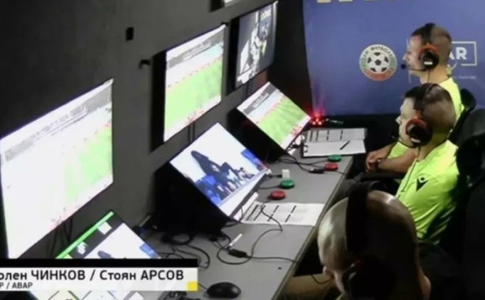 VAR'da g�r�lmemi� skandal: Odada canl� bahis