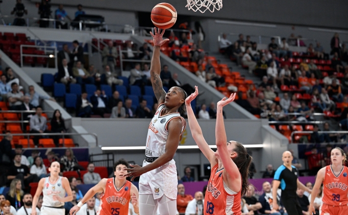 �imsa �BK Mersin, Euroleague yar� finalinde Valencia ile kar��la�acak