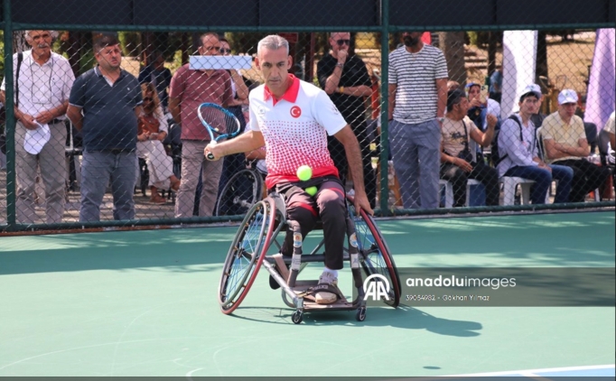 Tekerlekli Sandalye Tenisi Trkiye ampiyonas, Zonguldak'ta balad