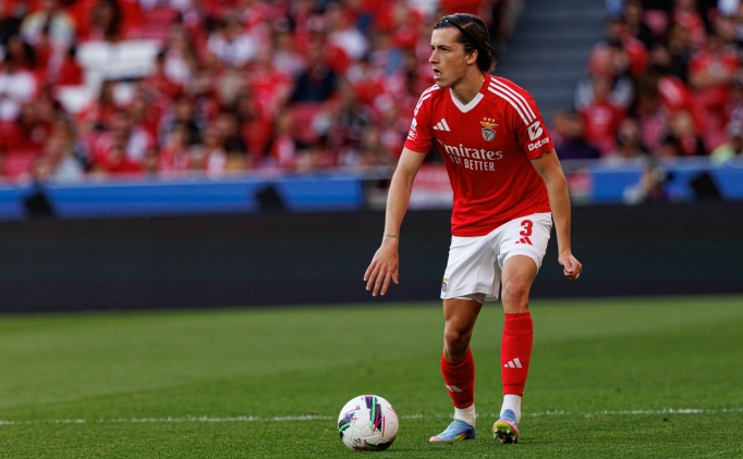 Real Madrid, Alvaro Carreras transferinde sona yakla�t�!