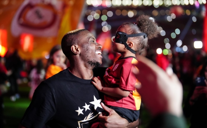 Galatasaray'da her �ey Osimhen'e ba�l�