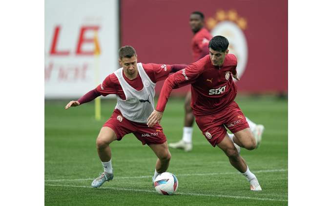 Galatasaray S�per Lig'e haz�rlan�yor