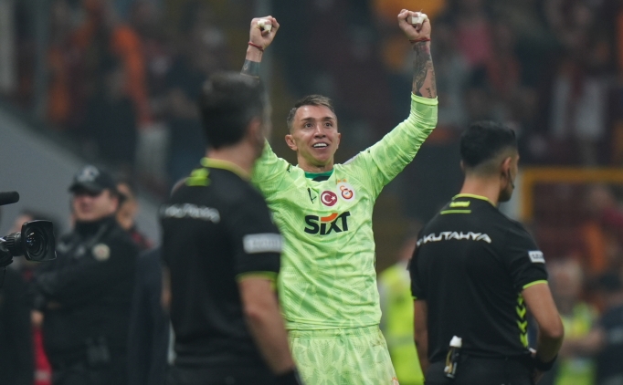 Muslera'dan Galatasaray'a yeni sezon mesaj!