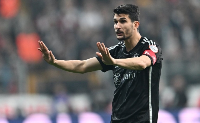 Necip Uysal, 495 gn sonra ilk 11'de