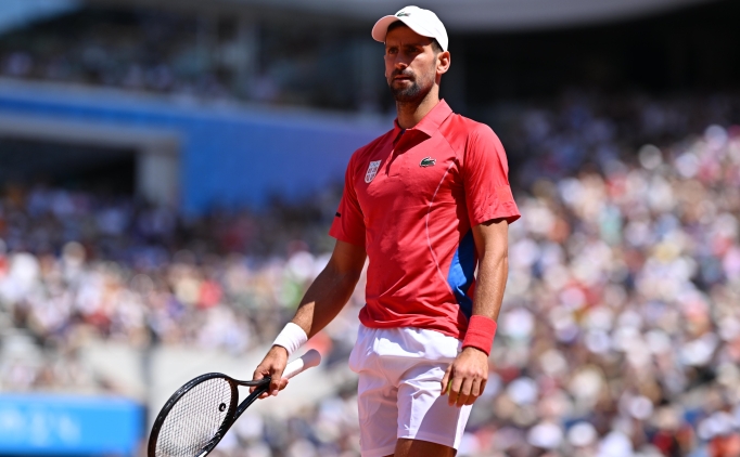 Djokovic sakatl��� nedeniyle ATP Finalleri'nden �ekildi