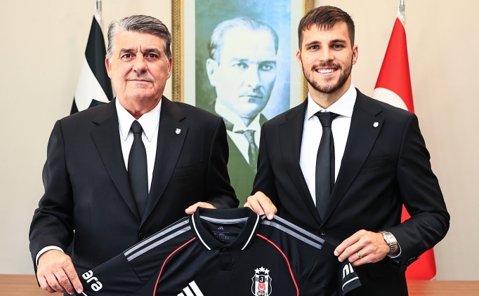 Serdal Adal�, David Jurasek ile bulu�tu