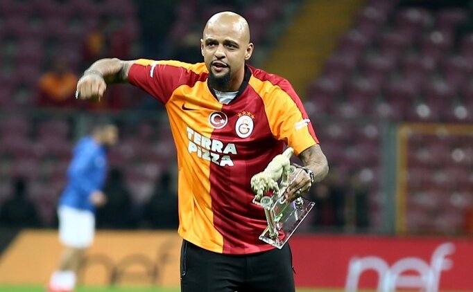 Felipe Melo'dan Galatasaray'a derbi mesaj�!