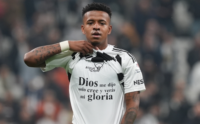 Be�ikta�'�n eski oyuncusu Arroyo'dan olay Jhon Duran hareketi!