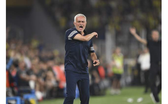 Mourinho'dan G�ztepe ma��nda fla� hareket!