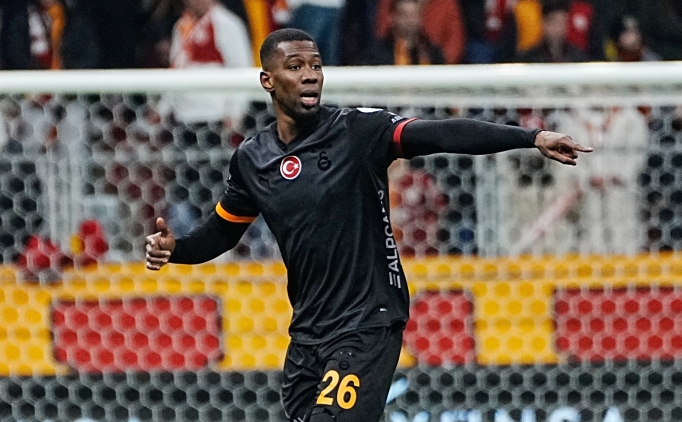 Carlos Cuesta, sa�l�k kontrol�ne gitti!