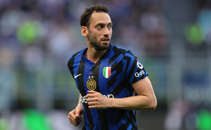 Hakan �alhano�lu'ndan Galatasaray'a mesaj!