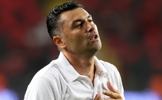 Burak Y�lmaz'dan transfer a��klamas�!