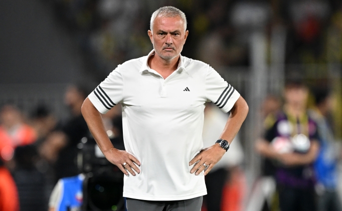 Jose Mourinho, Benfica tesislerine giri� yapt�!