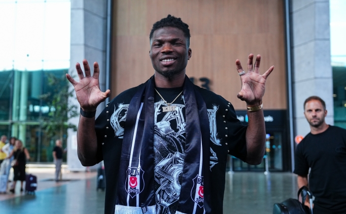 Be�ikta�'tan Toure i�in KAP: �stanbul'a geldi!