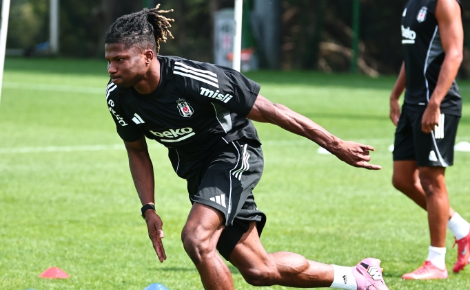 Be�ikta� tarihindeki ikinci Malili futbolcu; El Bilal Toure