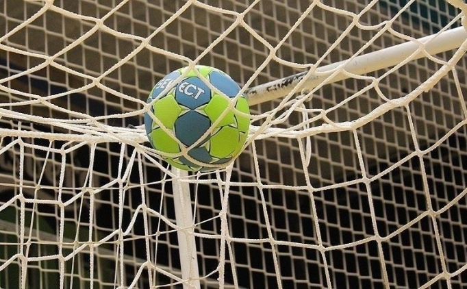 �stanbul Gen�lik, Ankara Hentbol'u farkl� ge�ti