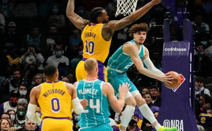 LaMelo ve Bridges'in 56 att��� Hornets'tan Lakers'a darbe!