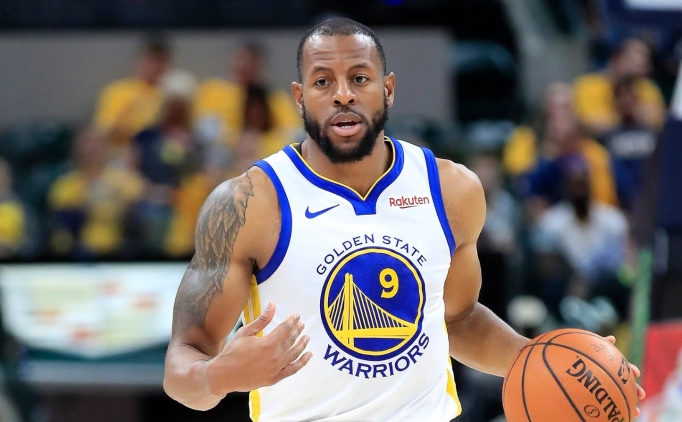 Golden State, Andre Igoudala'nn formasn emekli edecek!