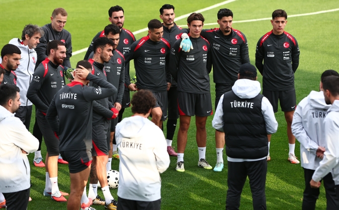 A Milli Tak�m'da Vincenzo Montella'dan 'bahis' uyar�s�!