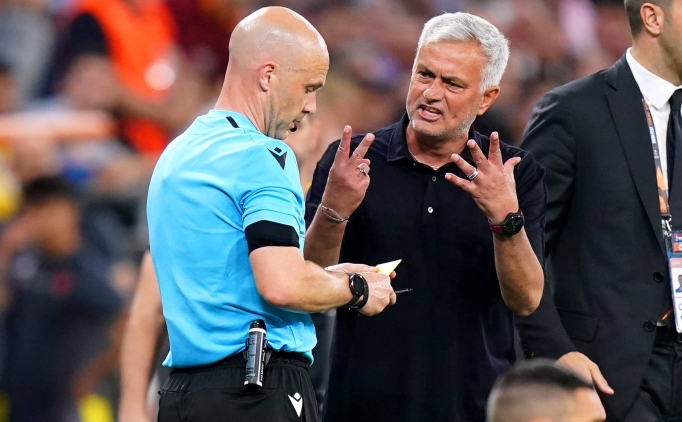 Dnyaca nl hakemden Jose Mourinho itiraf!