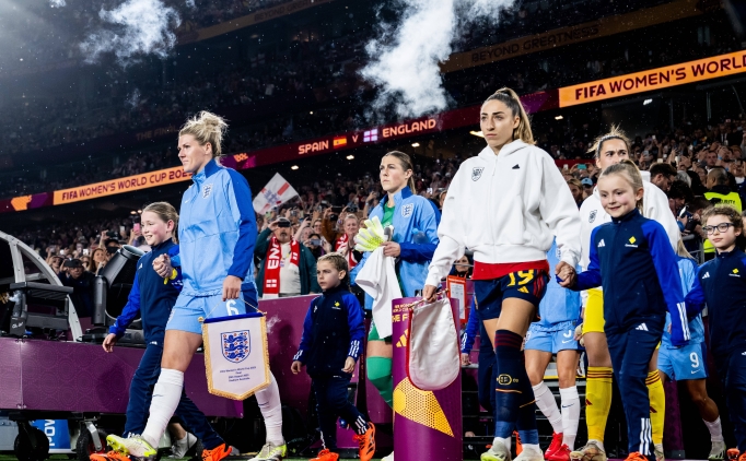 EURO 2025 Kadnlarda finalin ad ngiltere - spanya