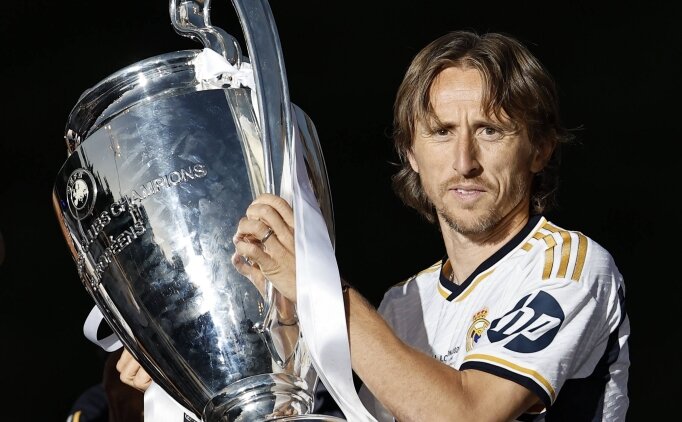 Modric'ten Mourinho itiraf�: 'Olmasa, olmazd�!'