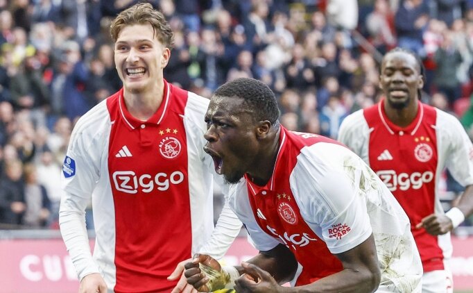 Ajax, �st �ste 8 ma�l�k galibiyet serisi yakalad�