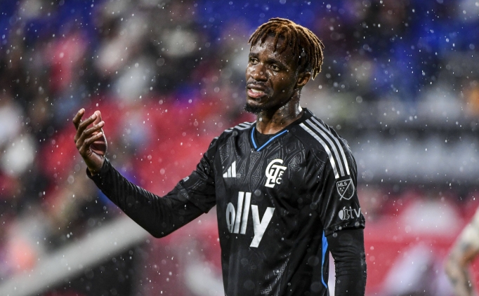 Sporx: Wilfried Zaha'dan önce gol ve ardından kırmızı